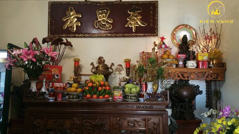 Có nên thay bàn thờ mới khi chuyển nhà không