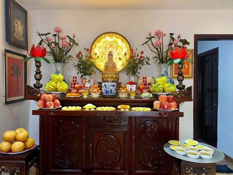 Bàn thờ giúp cho không gian sống được bảo vệ an toàn.