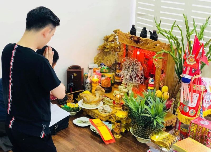 Làm lễ cúng nhập trạch để gia đình được thần linh bảo vệ.